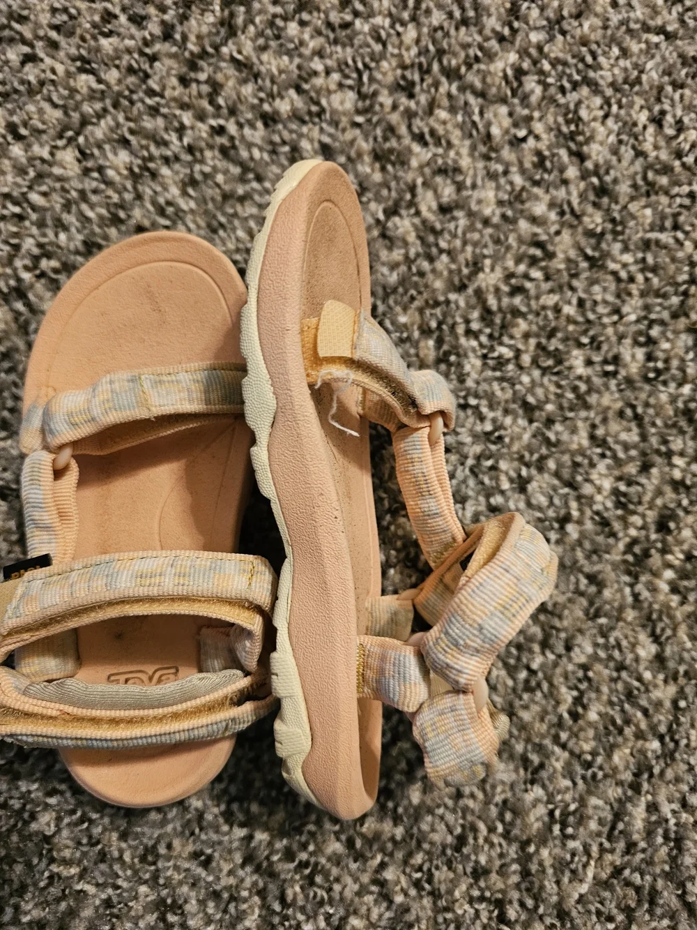 Teva comfortable peach